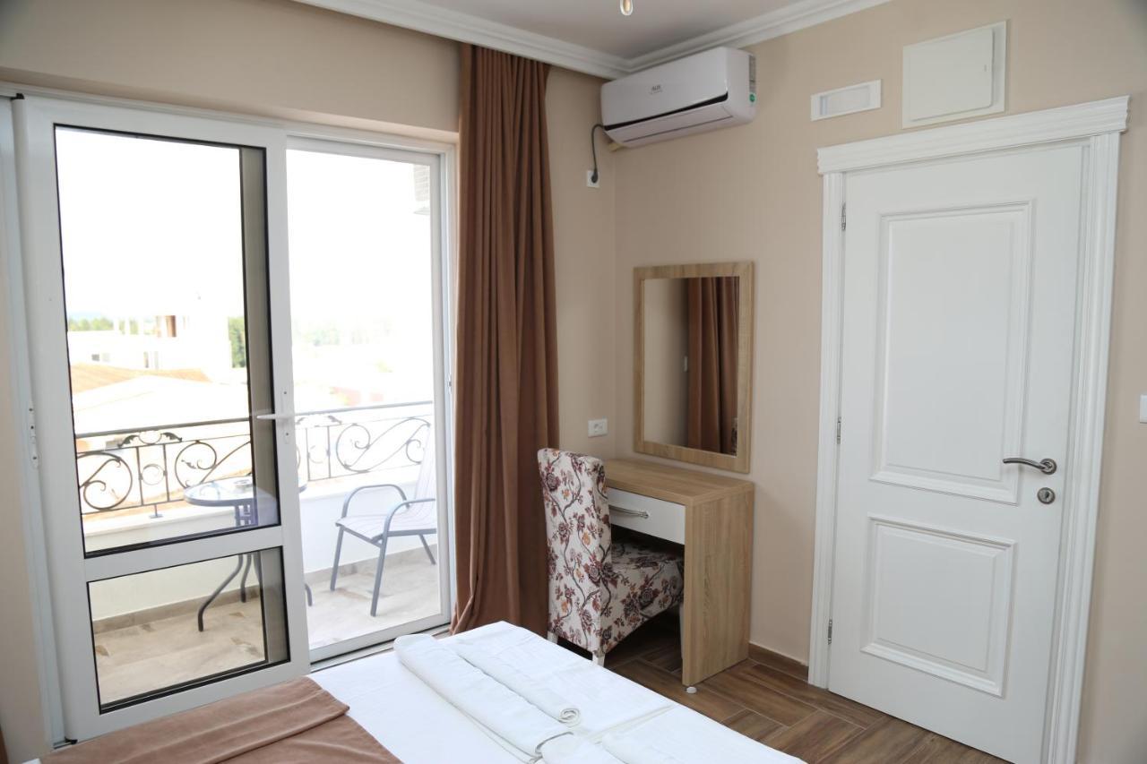 Hotel Metropolis Ulcinj Zewnętrze zdjęcie