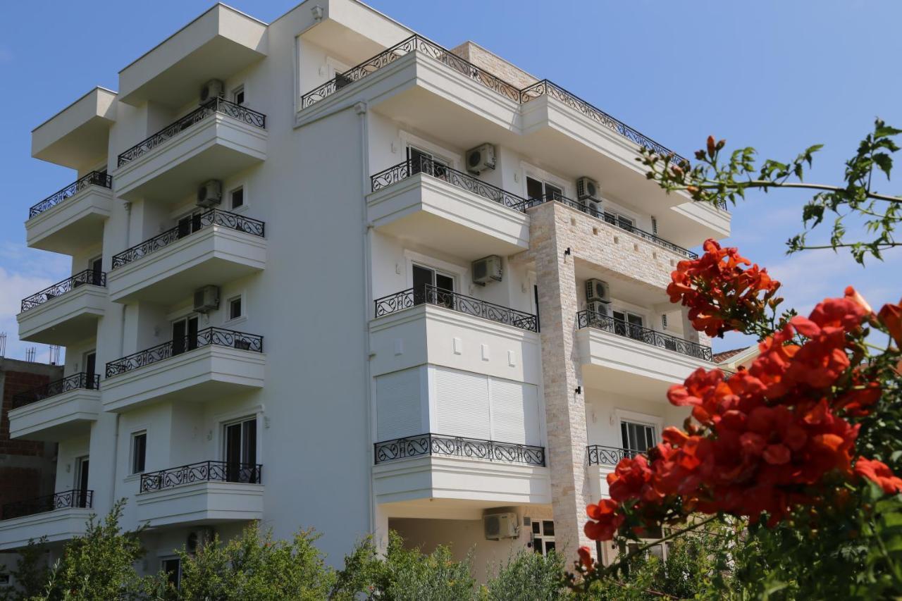 Hotel Metropolis Ulcinj Zewnętrze zdjęcie