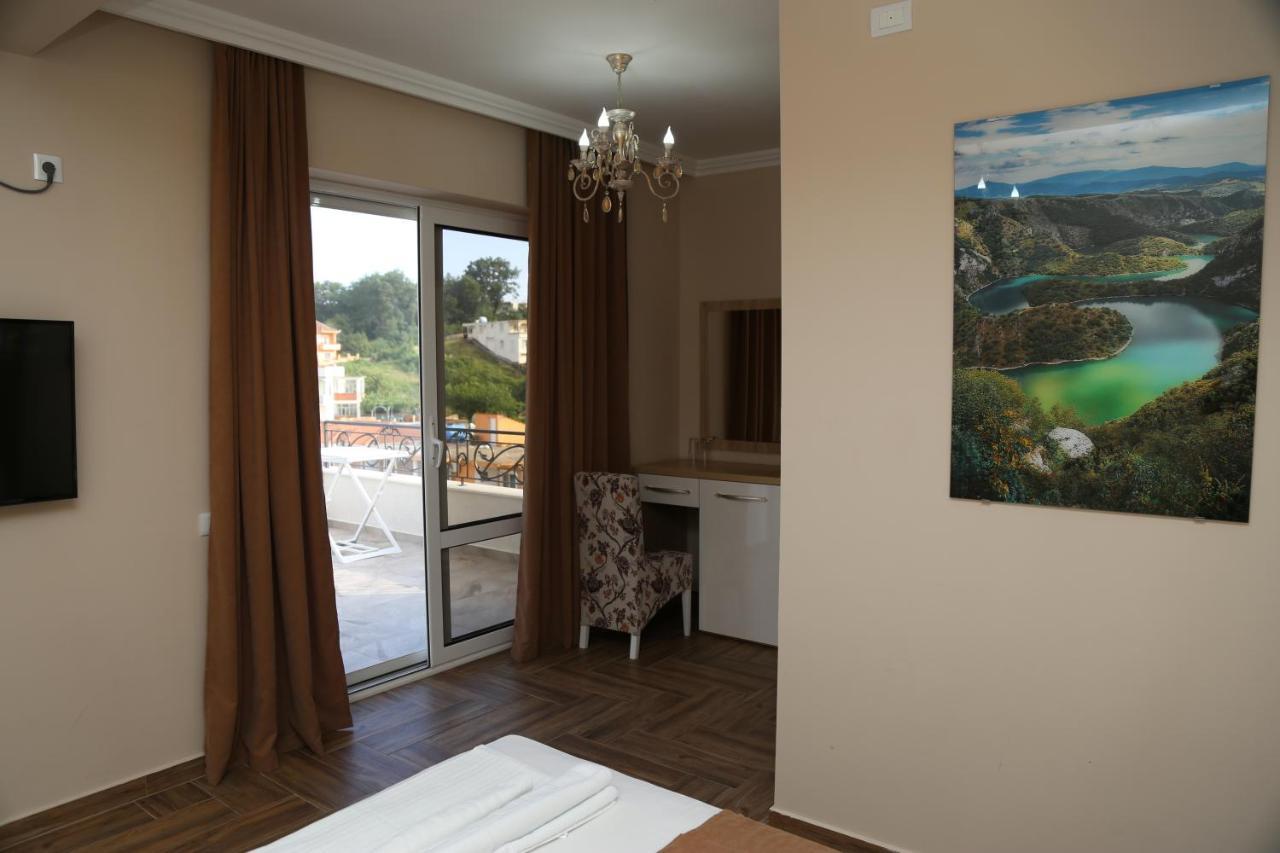 Hotel Metropolis Ulcinj Zewnętrze zdjęcie