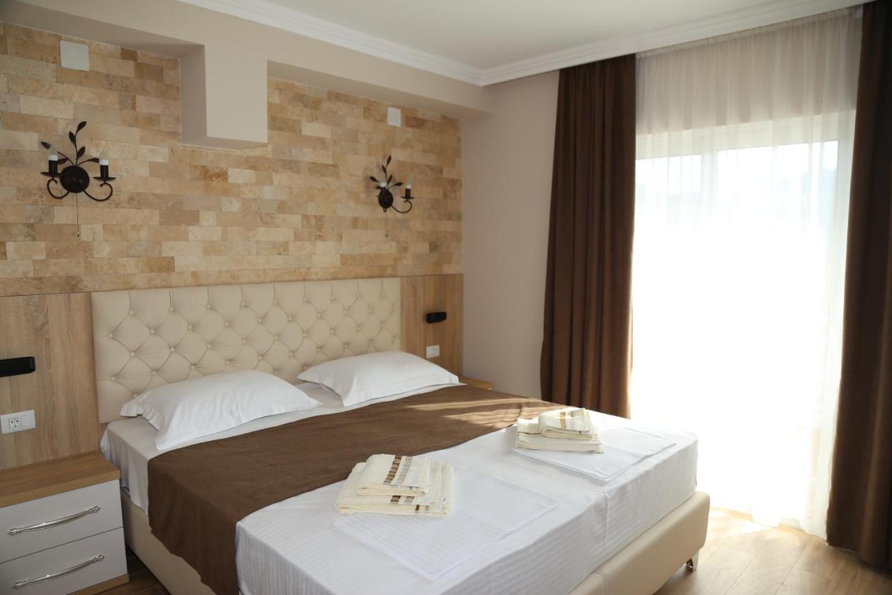 Hotel Metropolis Ulcinj Zewnętrze zdjęcie