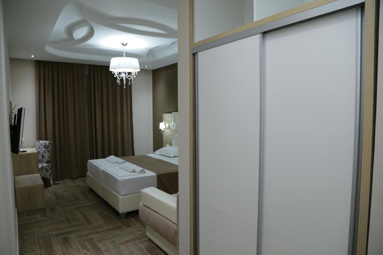 Hotel Metropolis Ulcinj Zewnętrze zdjęcie