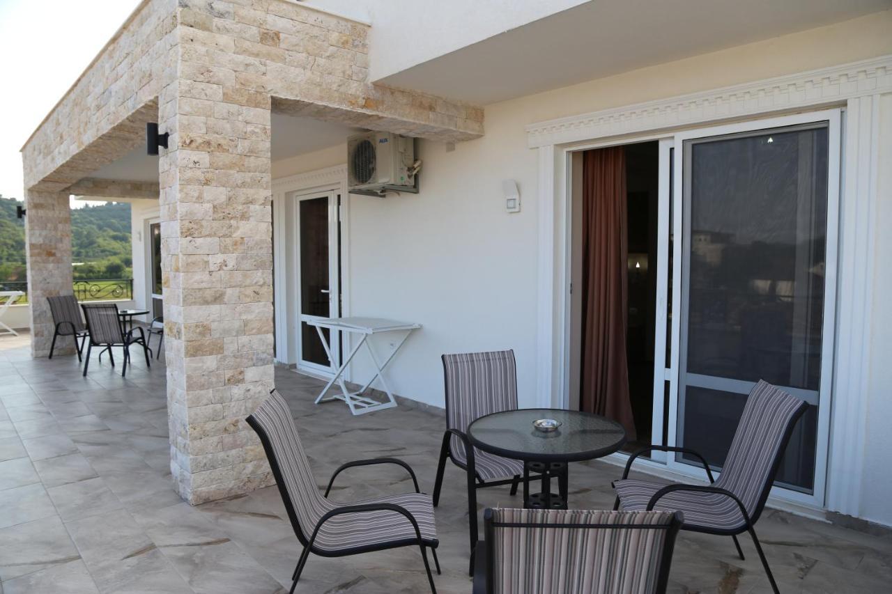 Hotel Metropolis Ulcinj Zewnętrze zdjęcie