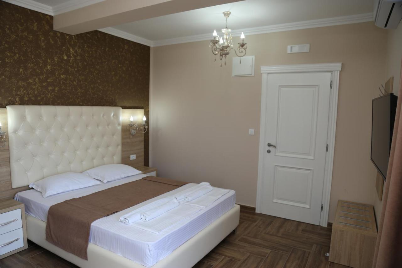 Hotel Metropolis Ulcinj Zewnętrze zdjęcie