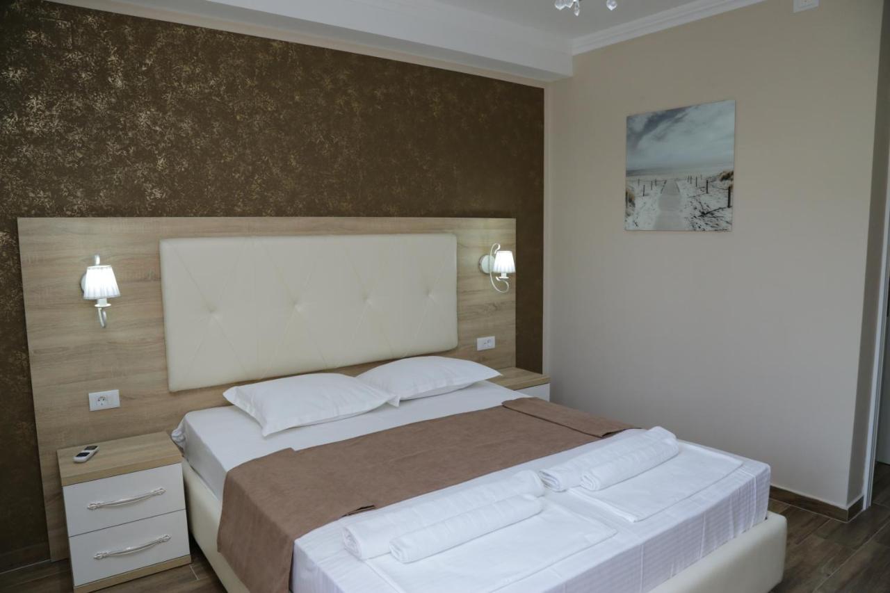 Hotel Metropolis Ulcinj Zewnętrze zdjęcie