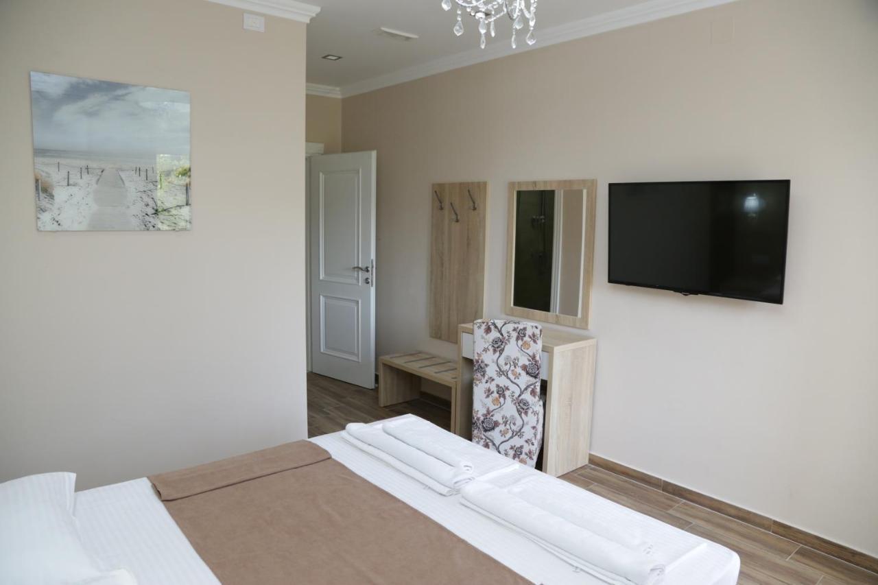 Hotel Metropolis Ulcinj Zewnętrze zdjęcie