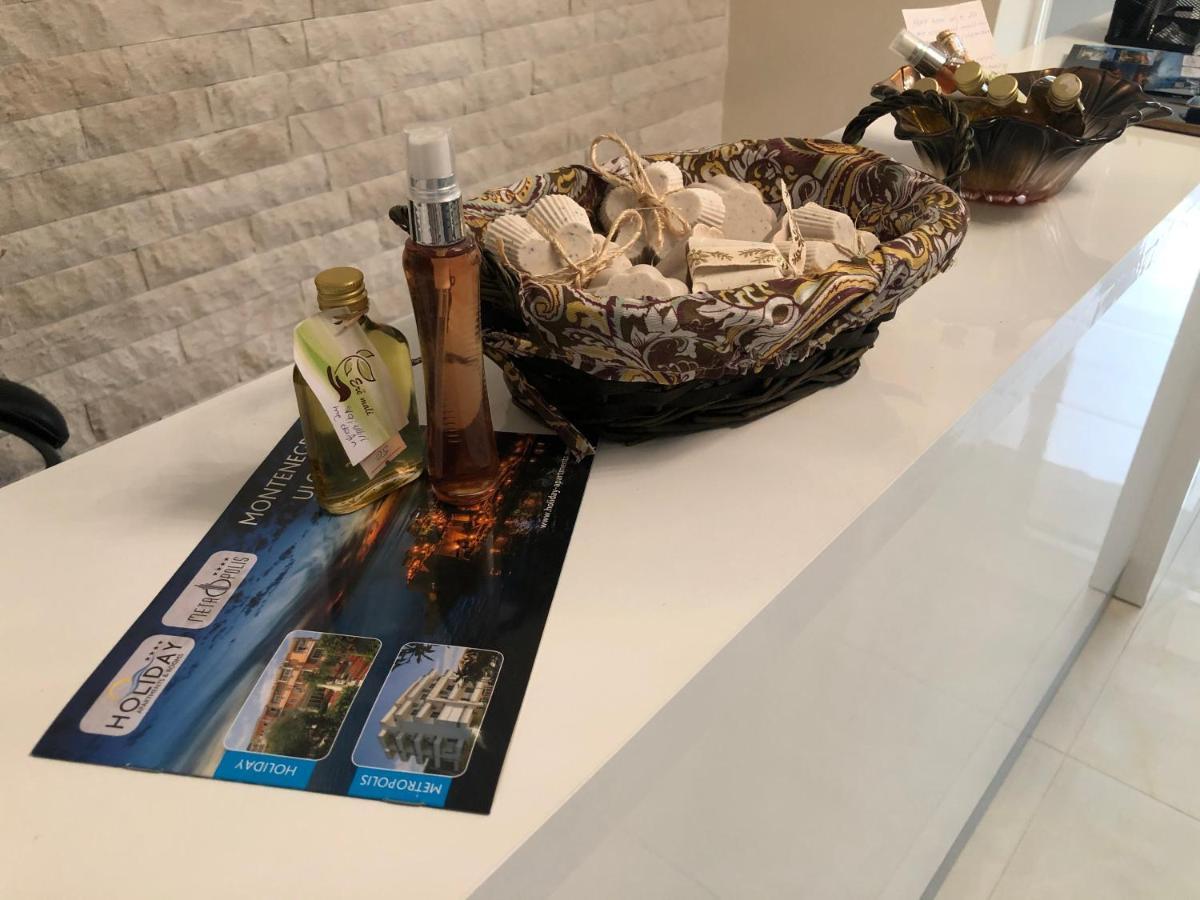 Hotel Metropolis Ulcinj Zewnętrze zdjęcie