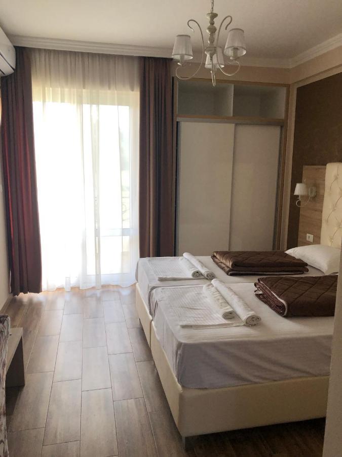 Hotel Metropolis Ulcinj Zewnętrze zdjęcie