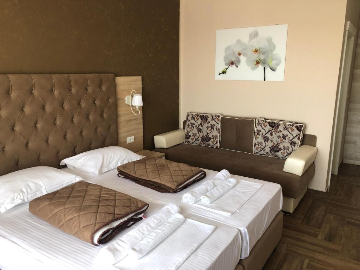 Hotel Metropolis Ulcinj Zewnętrze zdjęcie