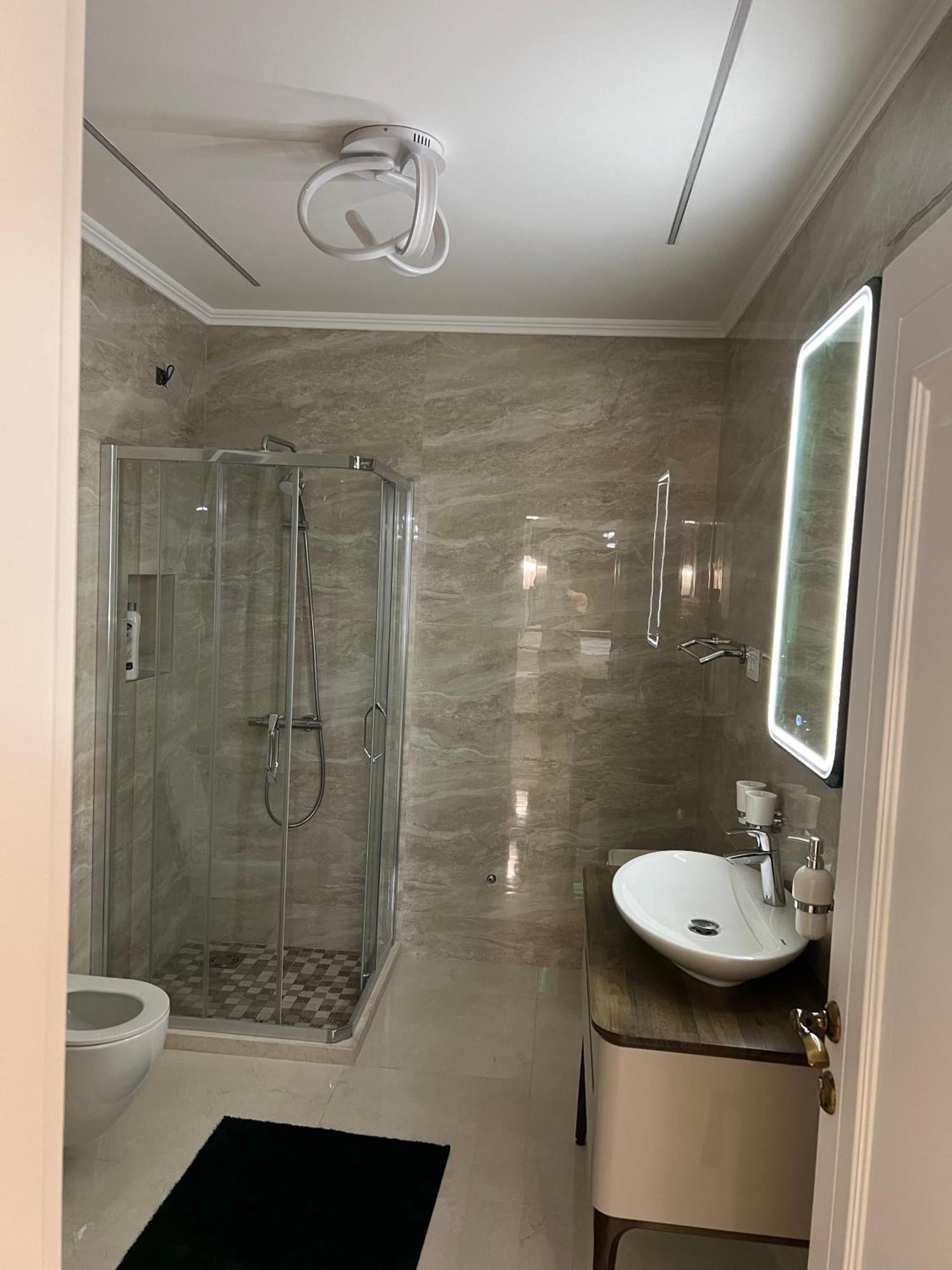 Hotel Metropolis Ulcinj Zewnętrze zdjęcie